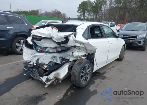 2023 Kia Forte Lxs z USA, uszkodzony, nr VIN 3KPF24AD8PE575946